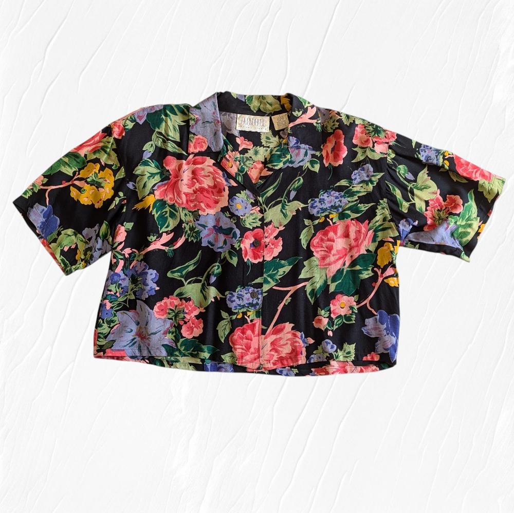 Vintage Floral Button-Up Crop Top